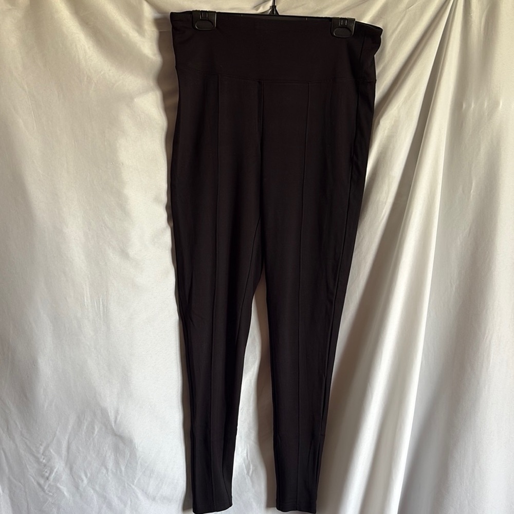 Denver Hayes Women's Black Leggings